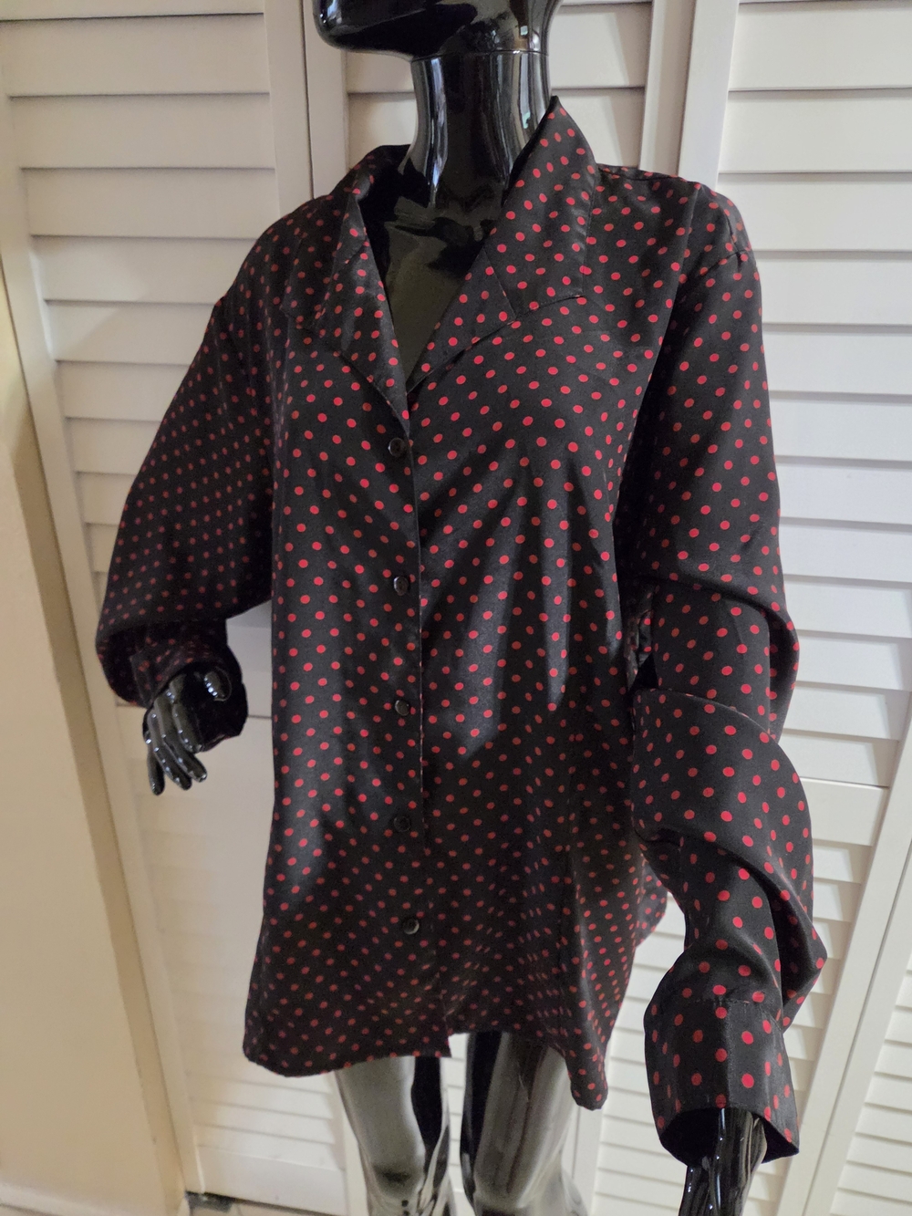 Black Button-Down Shirt with Red Polka Dots, Size 42/22W